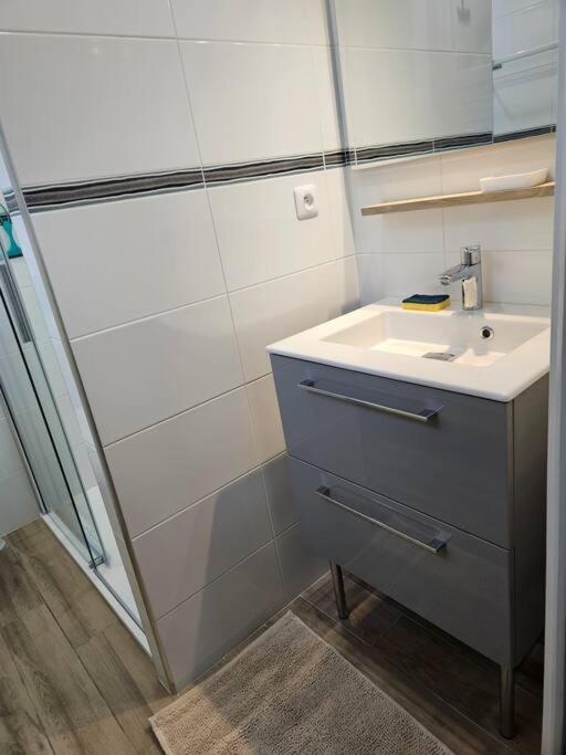 Chez Louise, Appartement T3 A Deux Pas Du Centre Bagnères-de-Luchon Exterior foto